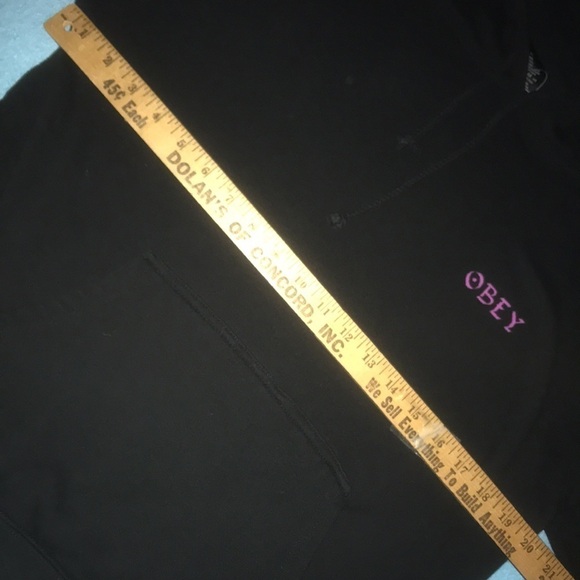 OBEY worldwide black hoodie pouch pocket size M. 🎉🎉Host pick🎉🎉 - Picture 8 of 9